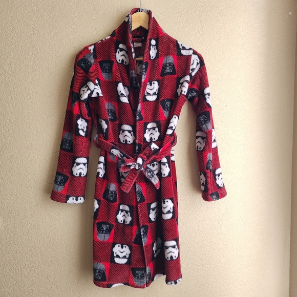 Star Wars Stormtrooper Red and Black Belted Bathrobe - Picture 1 of 8